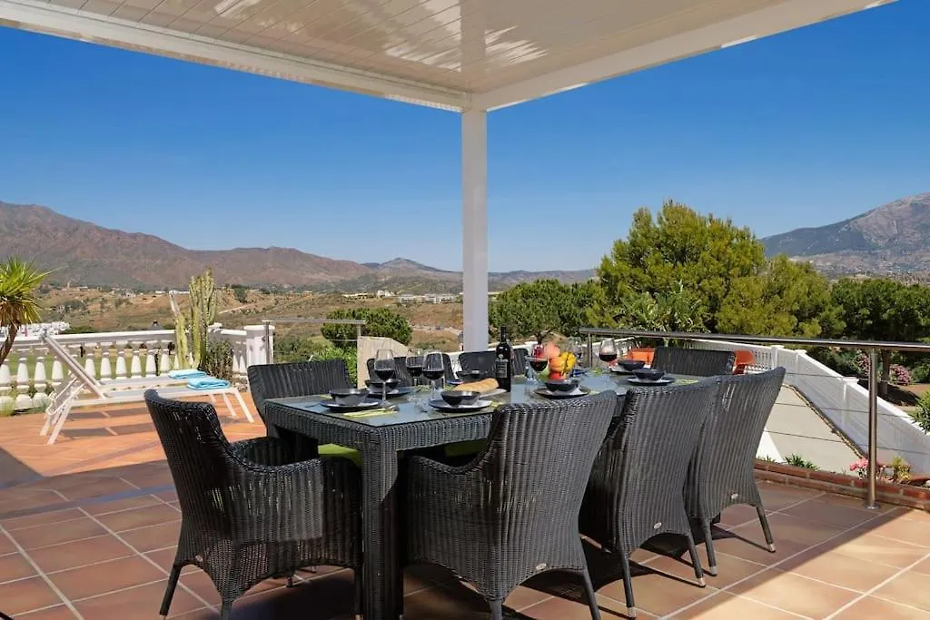 Villa Uno - Stunning 4 Bedroom Villa With Pool Malaga Spain
