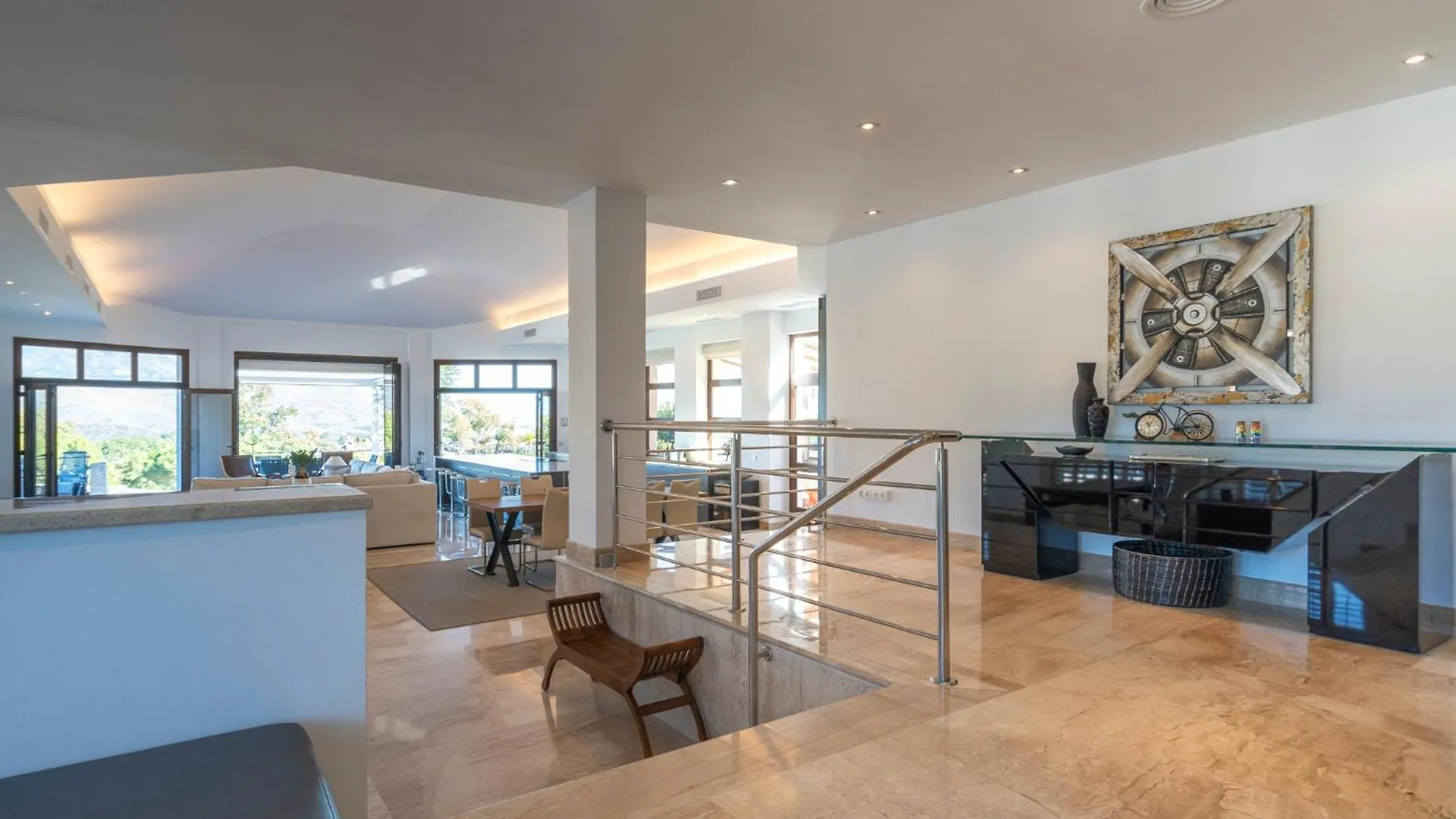 Villa Uno - Stunning 4 Bedroom Villa With Pool Malaga